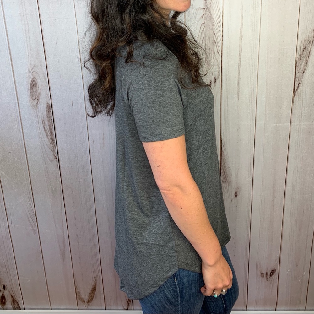 ⚡️LAST ONE⚡️Julia- grey tee with shell buttons - Picture 6 of 8